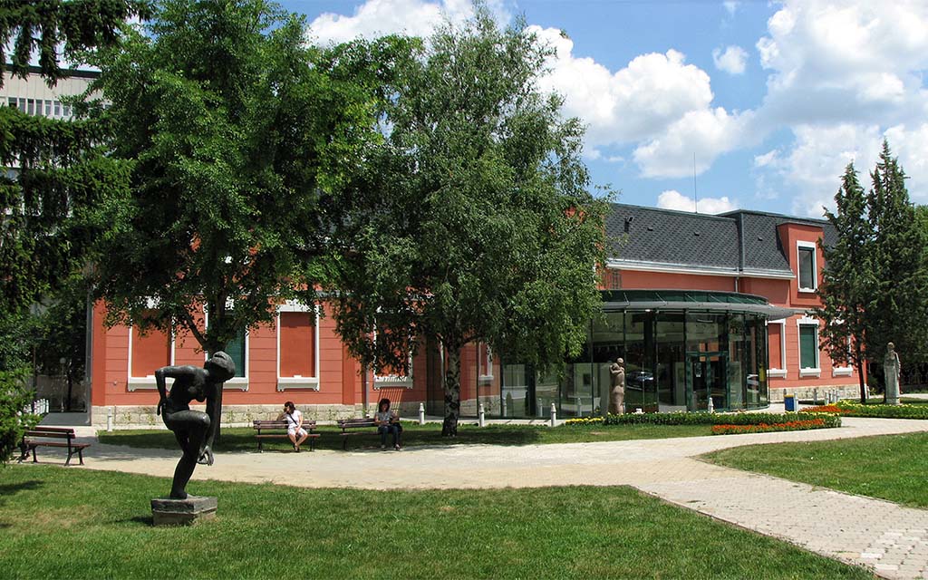 0 City Fine Arts Gallery