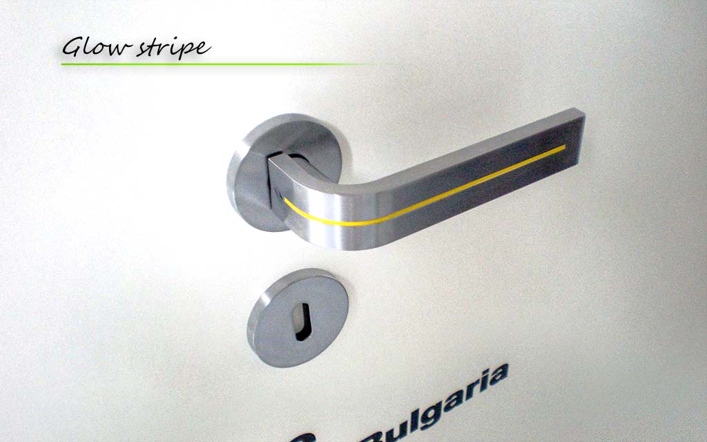 0 Glow Stripe Door Handle